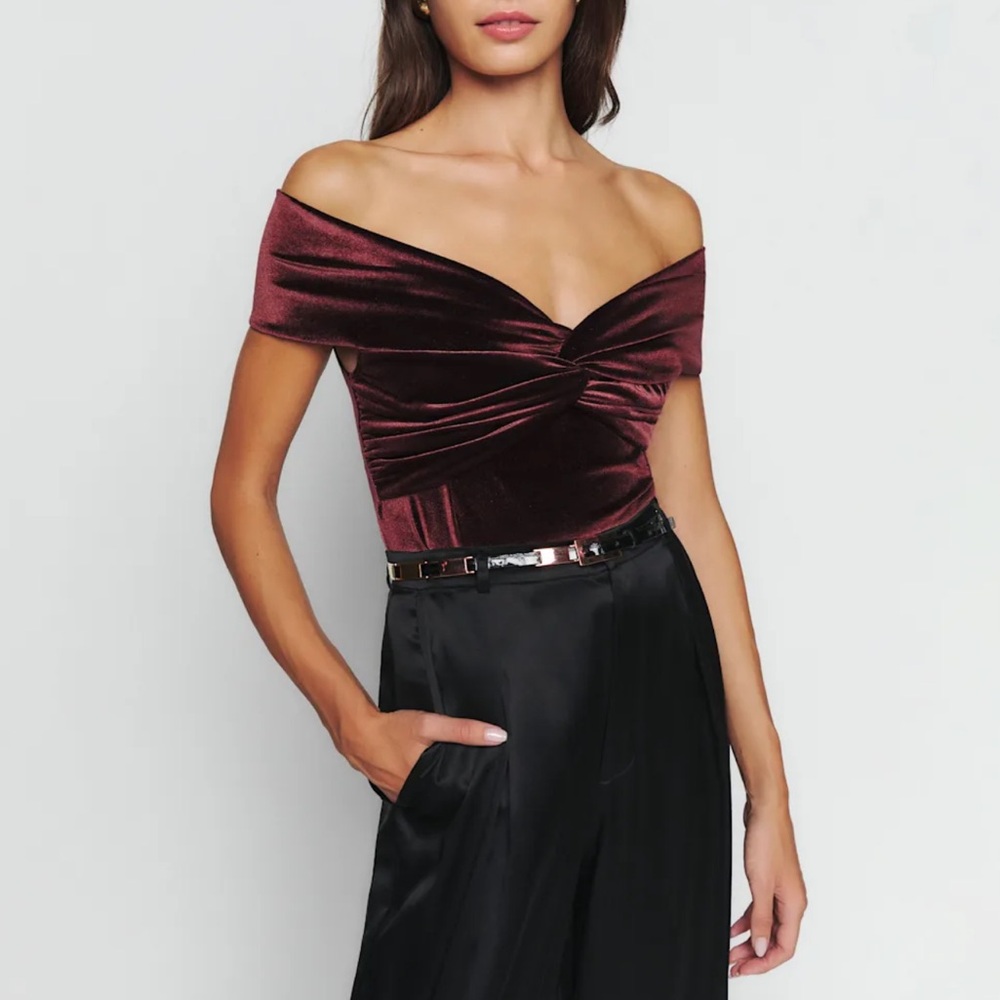 Reformation Ezlynn Knit Top in rose velvet